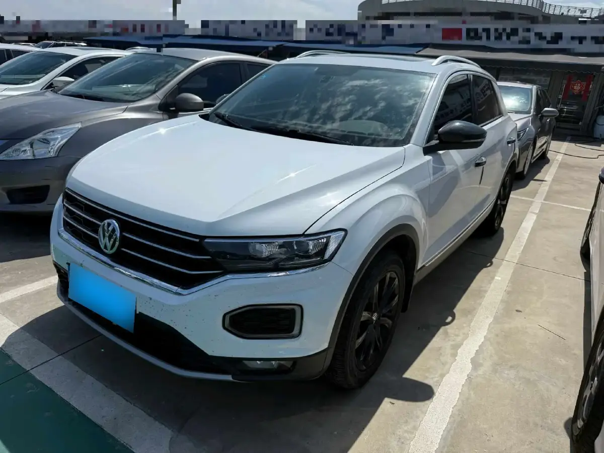 2020 Volkswagen T-Roc 1.4T 150HP L4 7DCT