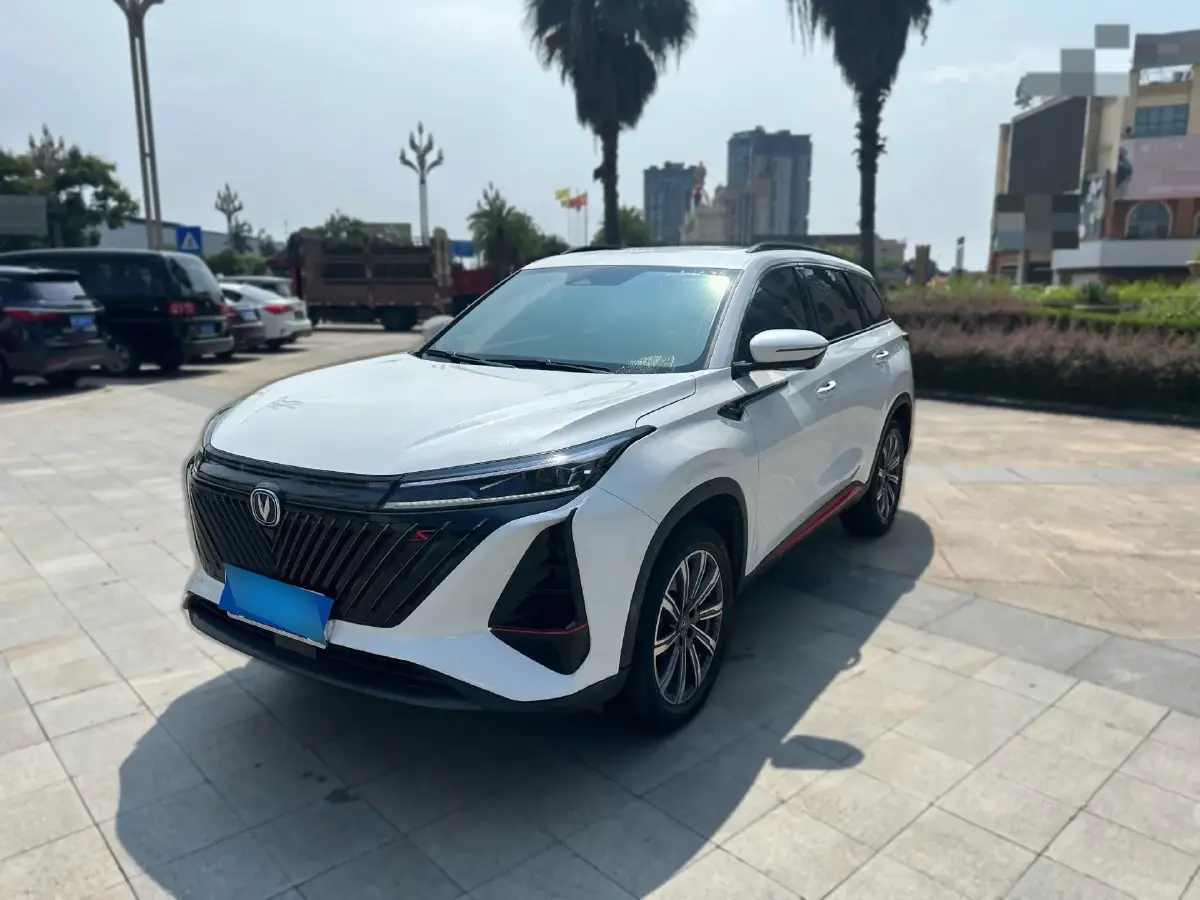 2022 ChangAn CS75 Plus 2.0T 233HP L4 8AT