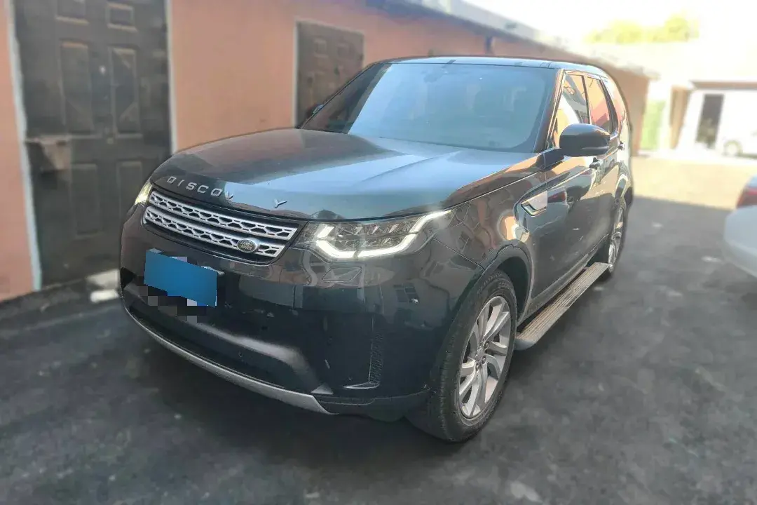 2018 Land Rover Discovery 3.0T 340HP V6 8AT 2018 Land Rover Discovery 3.0T 340HP V6 8AT