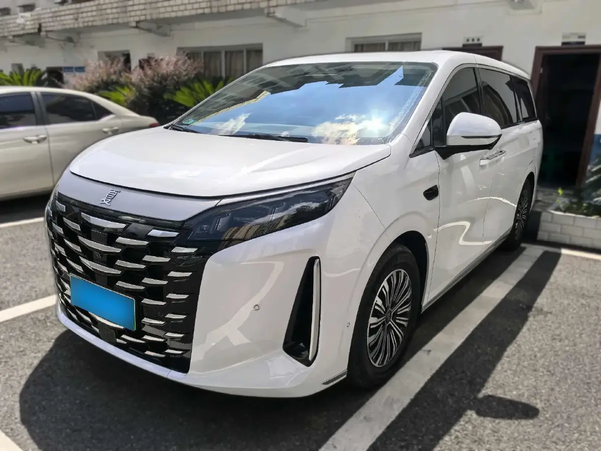 2025 BYD Xia 1.5T 156HP L4 E-CVT PHEV 36.6KWH