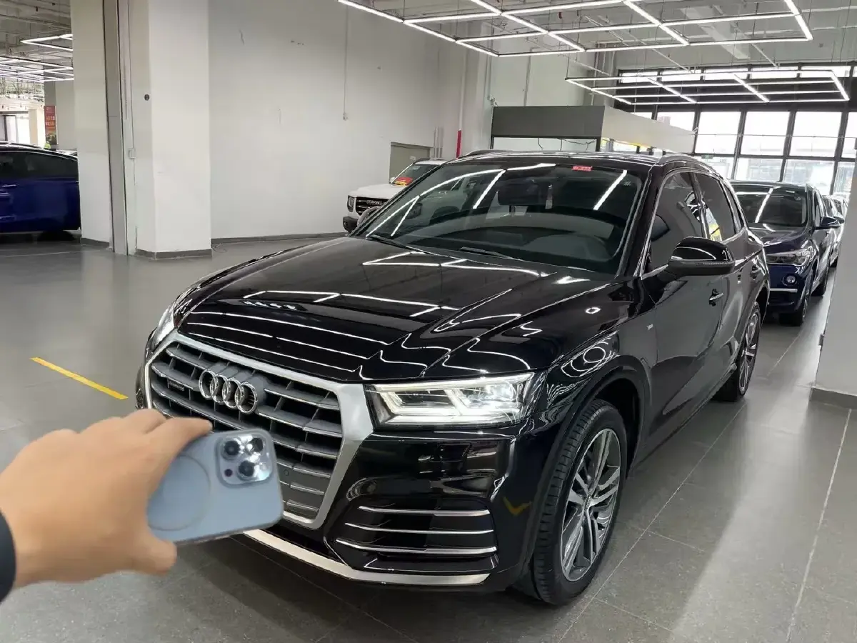 2020 Audi Q5L 2.0T 190HP L4 7DCT