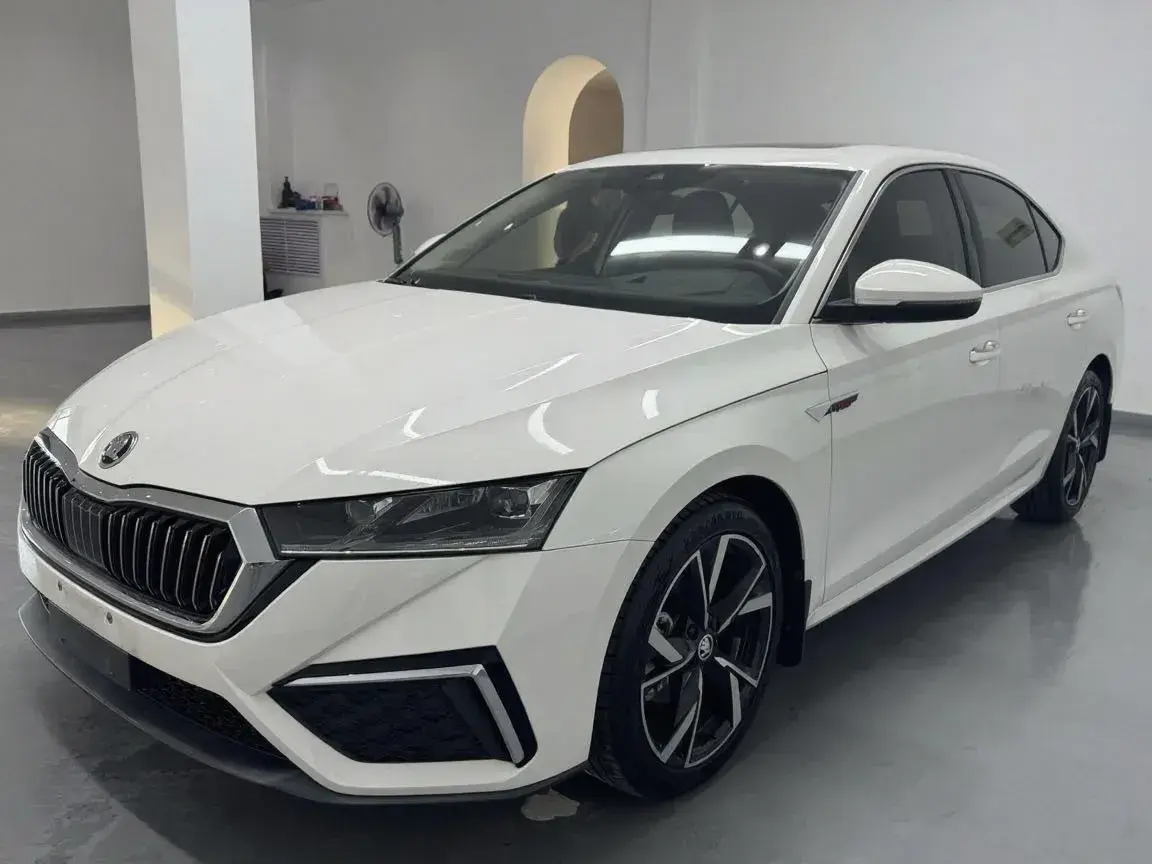 2021 Skoda Octavia 1.4T 150HP L4 7DCT