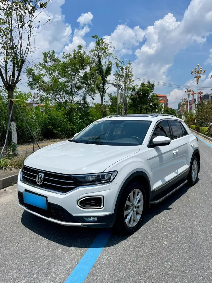 2020 Volkswagen T-Roc 1.4T 150HP L4 7DCT