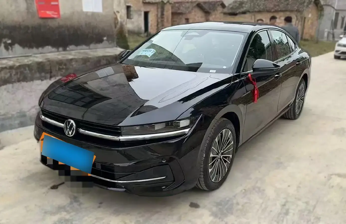 2024 Volkswagen Magotan 2.0T 220HP L4 7DCT