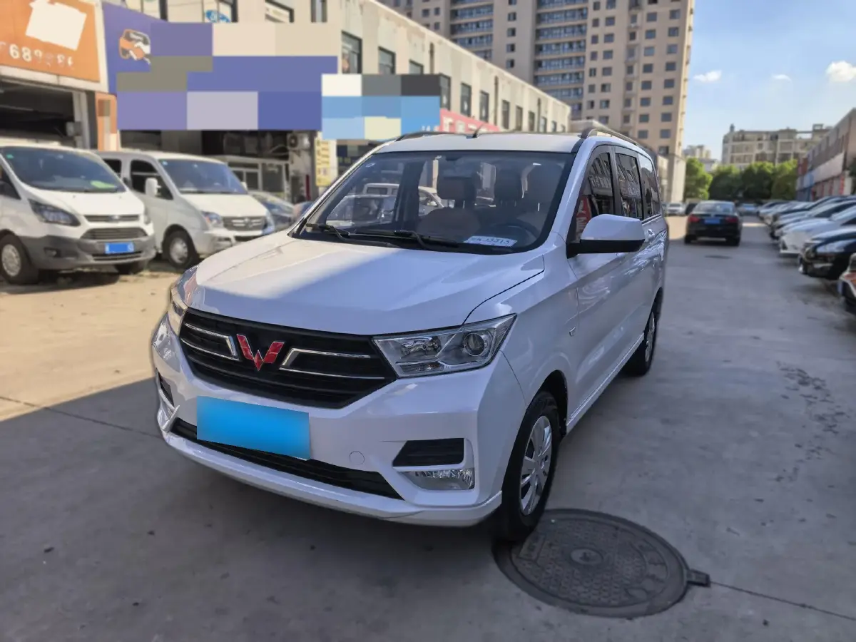 2021 WuLing HongGuang 1.5L 99HP L4 6MT
