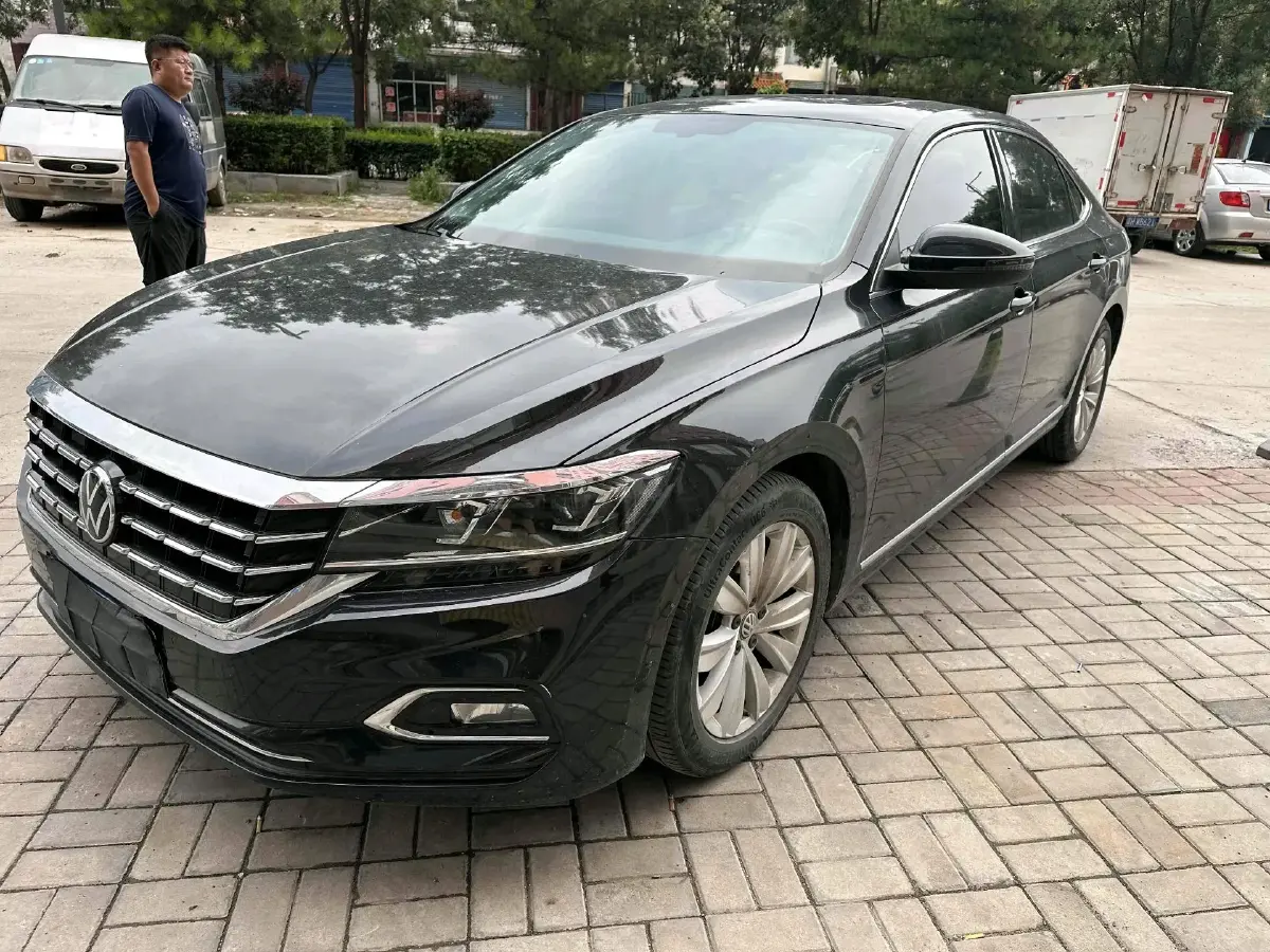 2020 Volkswagen Passat 2.0T 186HP L4 7DCT