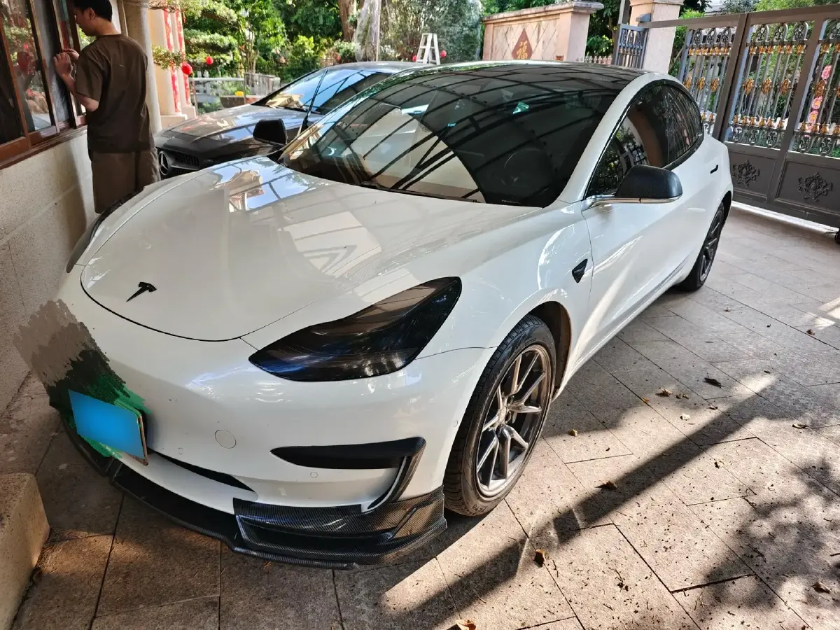 2019 Tesla Model 3 BEV 52KWH