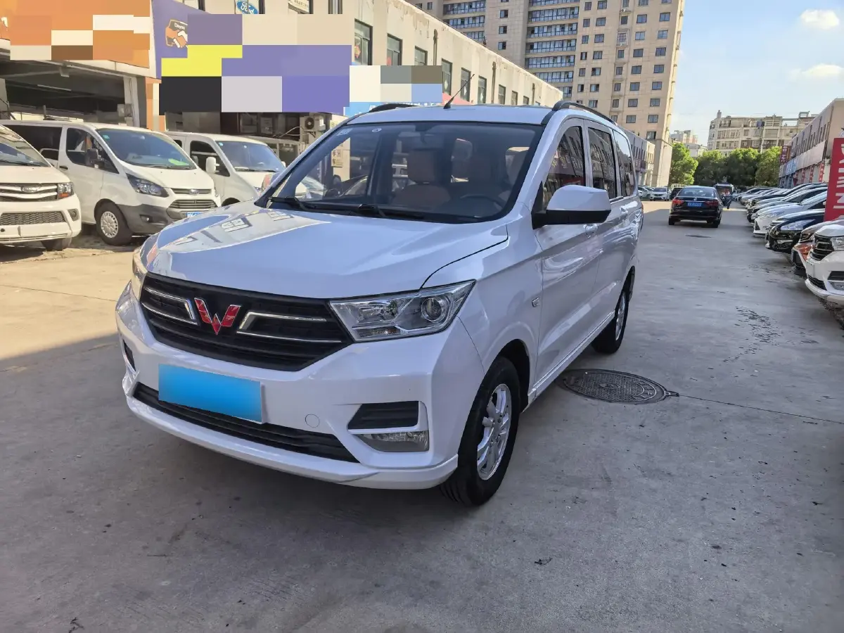 2019 WuLing HongGuang Plus 1.5T 147HP L4 6MT