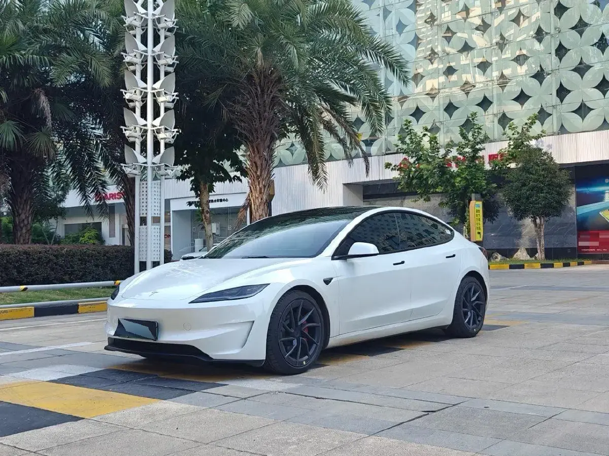 2024 Tesla Model 3 BEV 78.4KWH