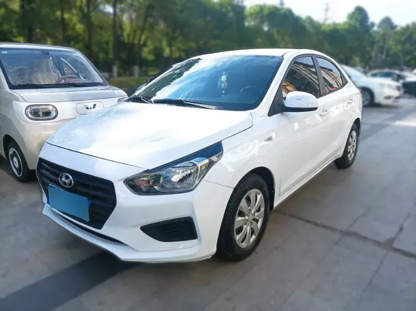 2020 Hyundai Reina 1.4L 95HP L4 5MT