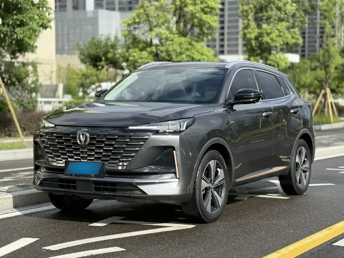 2022 ChangAn CS75 Plus 1.5T 178HP L4 6AT
