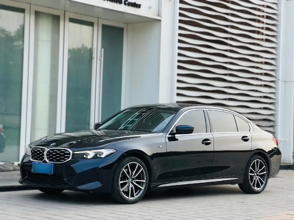 2023 BMW 3 Series 2.0T 184HP L4 8AT