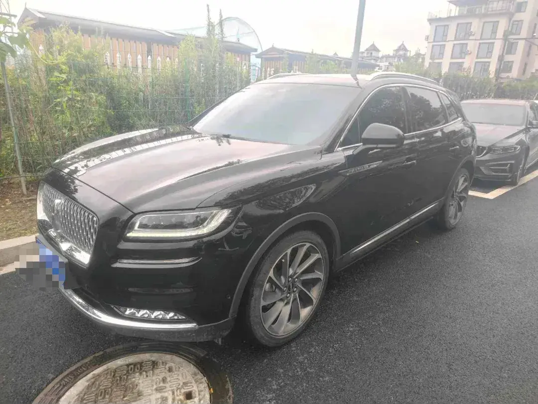 2021 Lincoln Nautilus 2.7T 322HP V6 8AT