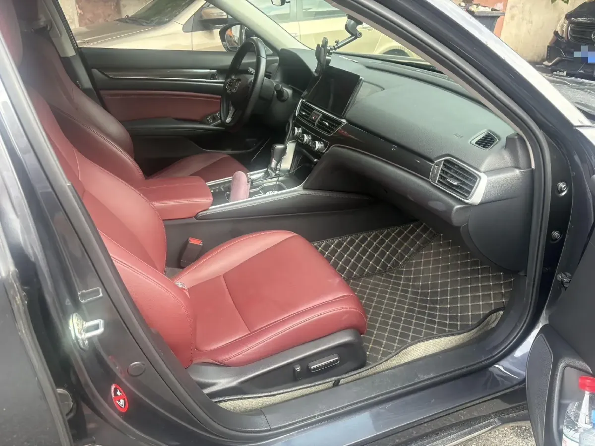 2022 Honda Accord 1.5T 194HP L4 CVT,autocango,china used car exporter,china ev exporter,chinese used car exporter,chinese used ev exporter