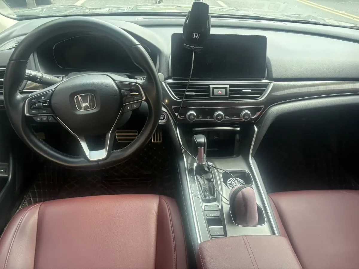 2022 Honda Accord 1.5T 194HP L4 CVT,autocango,china used car exporter,china ev exporter,chinese used car exporter,chinese used ev exporter