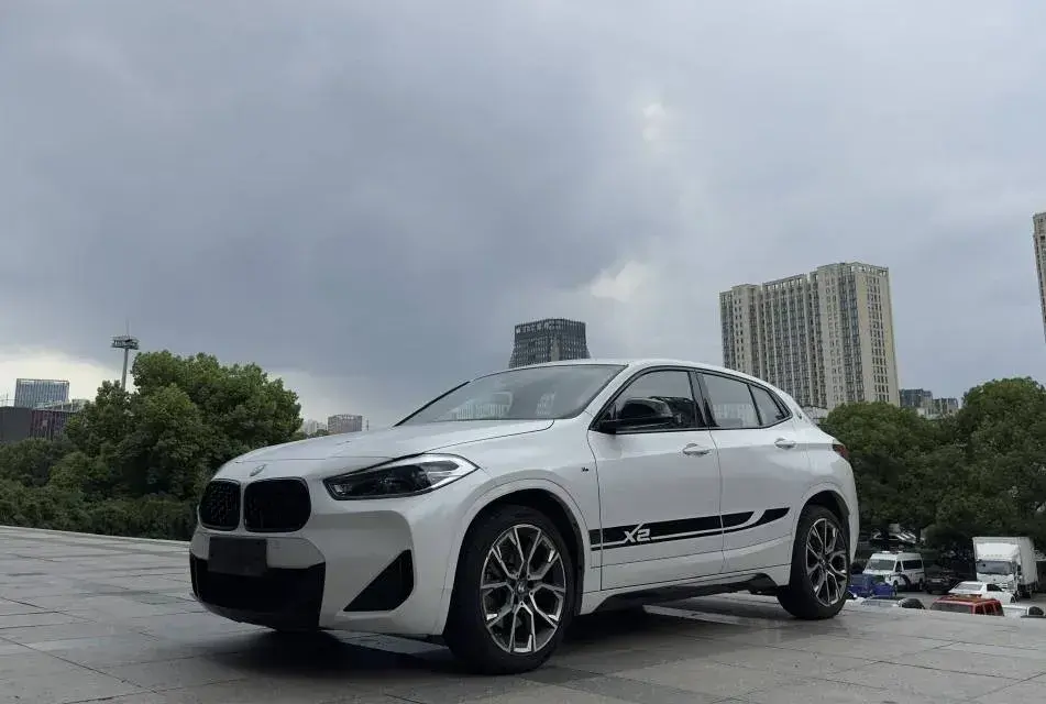 2021 BMW X2 2.0T 192HP L4 7DCT