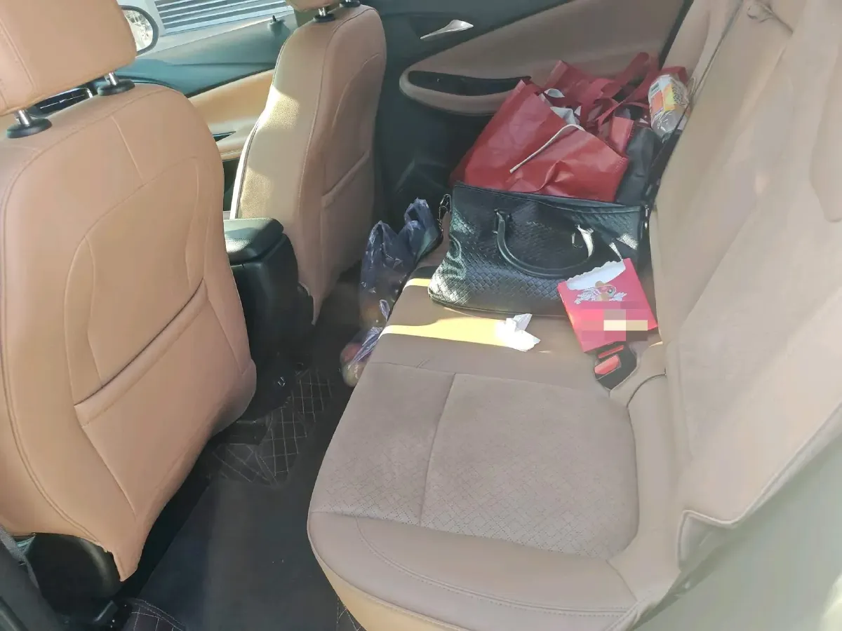 2023 Buick Encore Plus 1.5T 184HP L4 CVT,autocango,china used car exporter,china ev exporter,chinese used car exporter,chinese used ev exporter