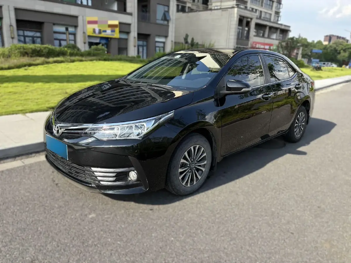 2018 Toyota Corolla 1.2T 116HP L4 CVT