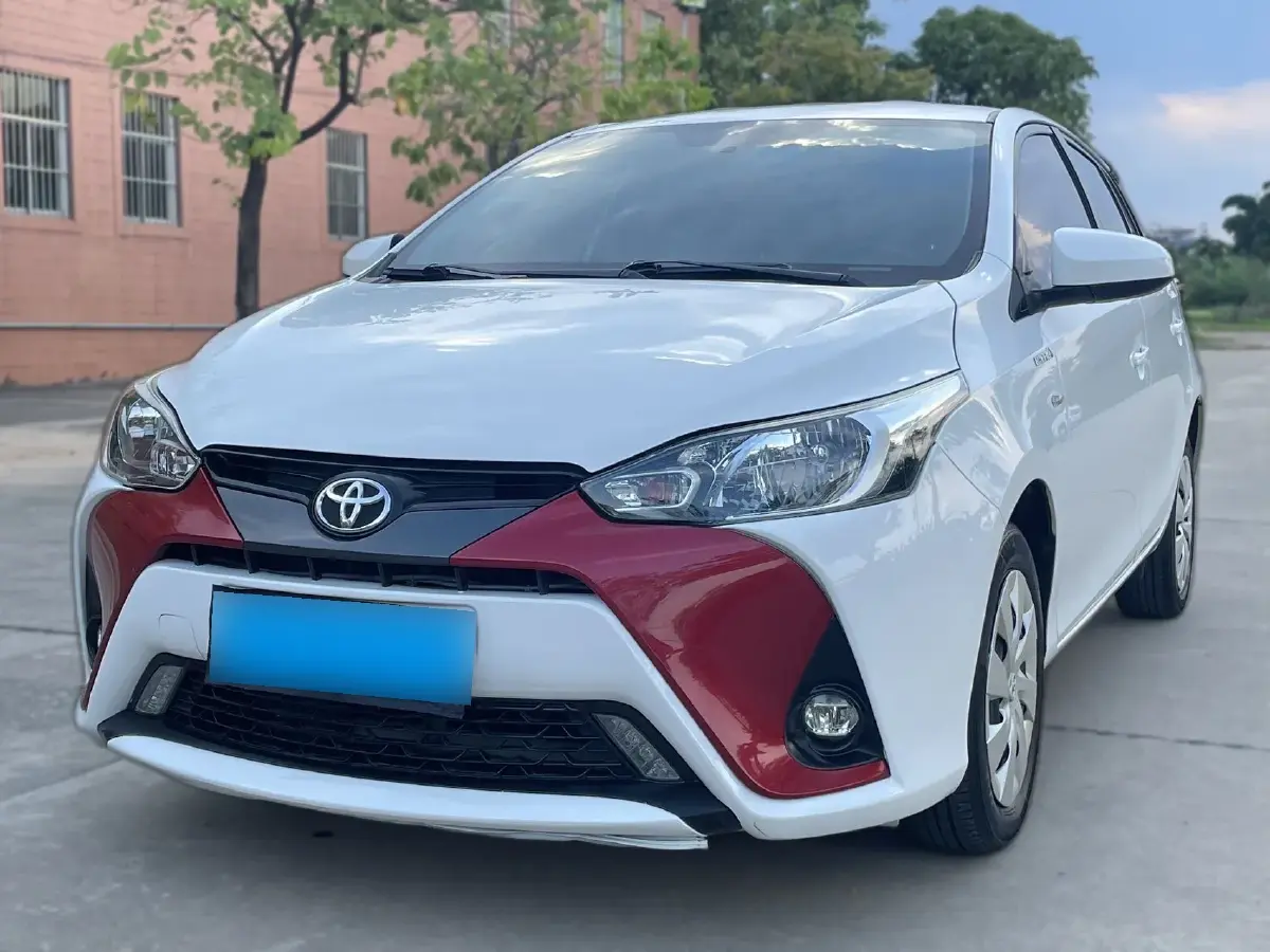 2017 Toyota Yaris L 1.5L 107HP L4 CVT