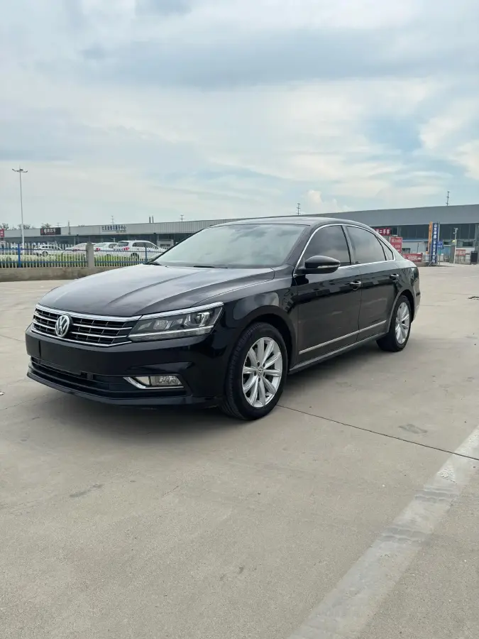 2017 Volkswagen Passat 1.8T 180HP L4 7DCT