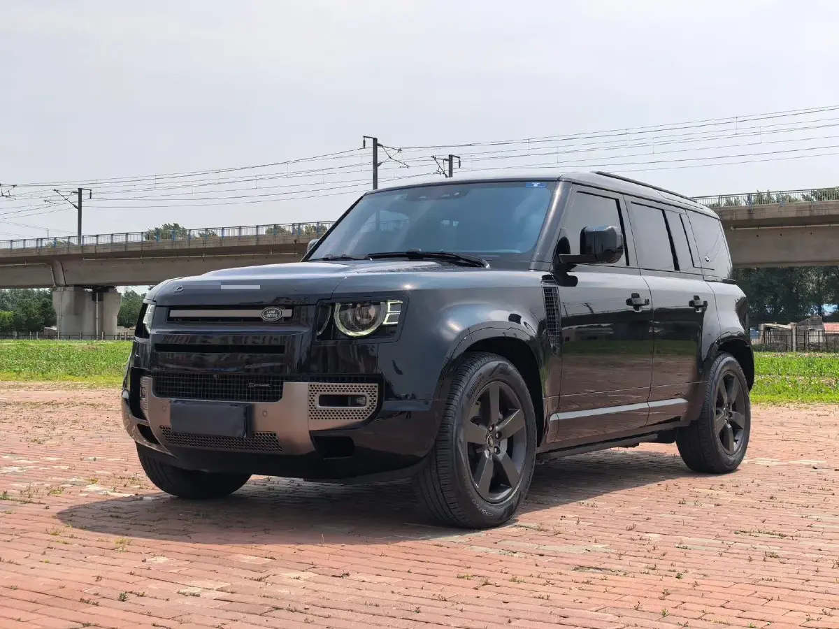 2022 Land Rover Defender 3.0T 400HP L6 8AT