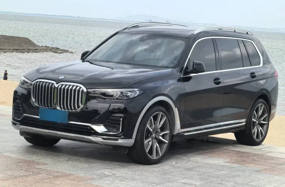 2021 BMW X7 3.0T 340HP L6 8AT