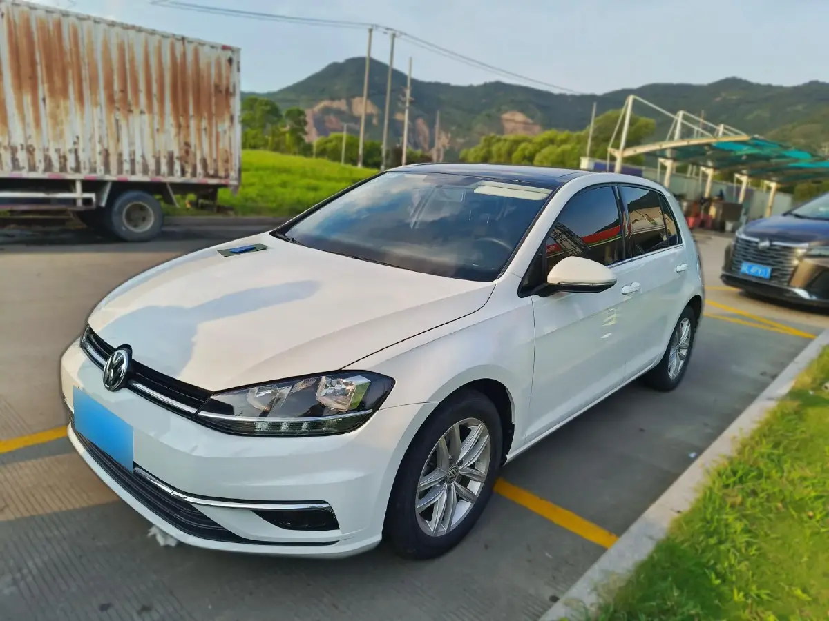 2018 Volkswagen Golf 1.4T 131HP L4 7DCT