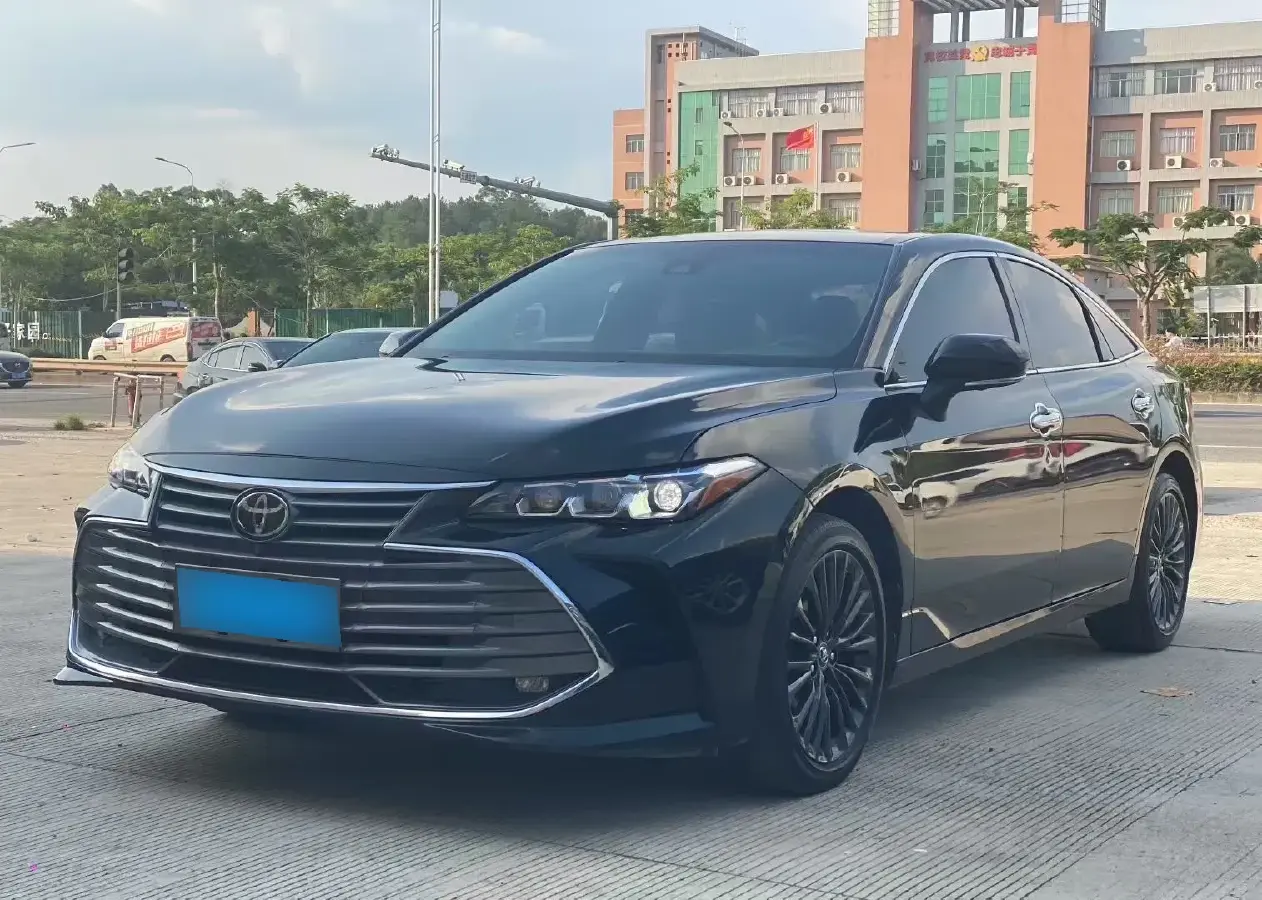 2019 Toyota Avalon 2.0L 178HP L4 CVT