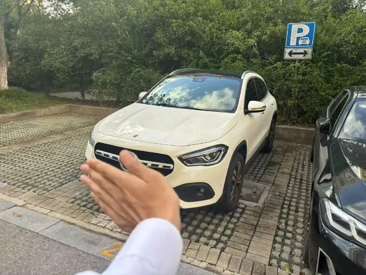 2022 Mercedes-Benz GLA Class 1.3T 163HP L4 7DCT