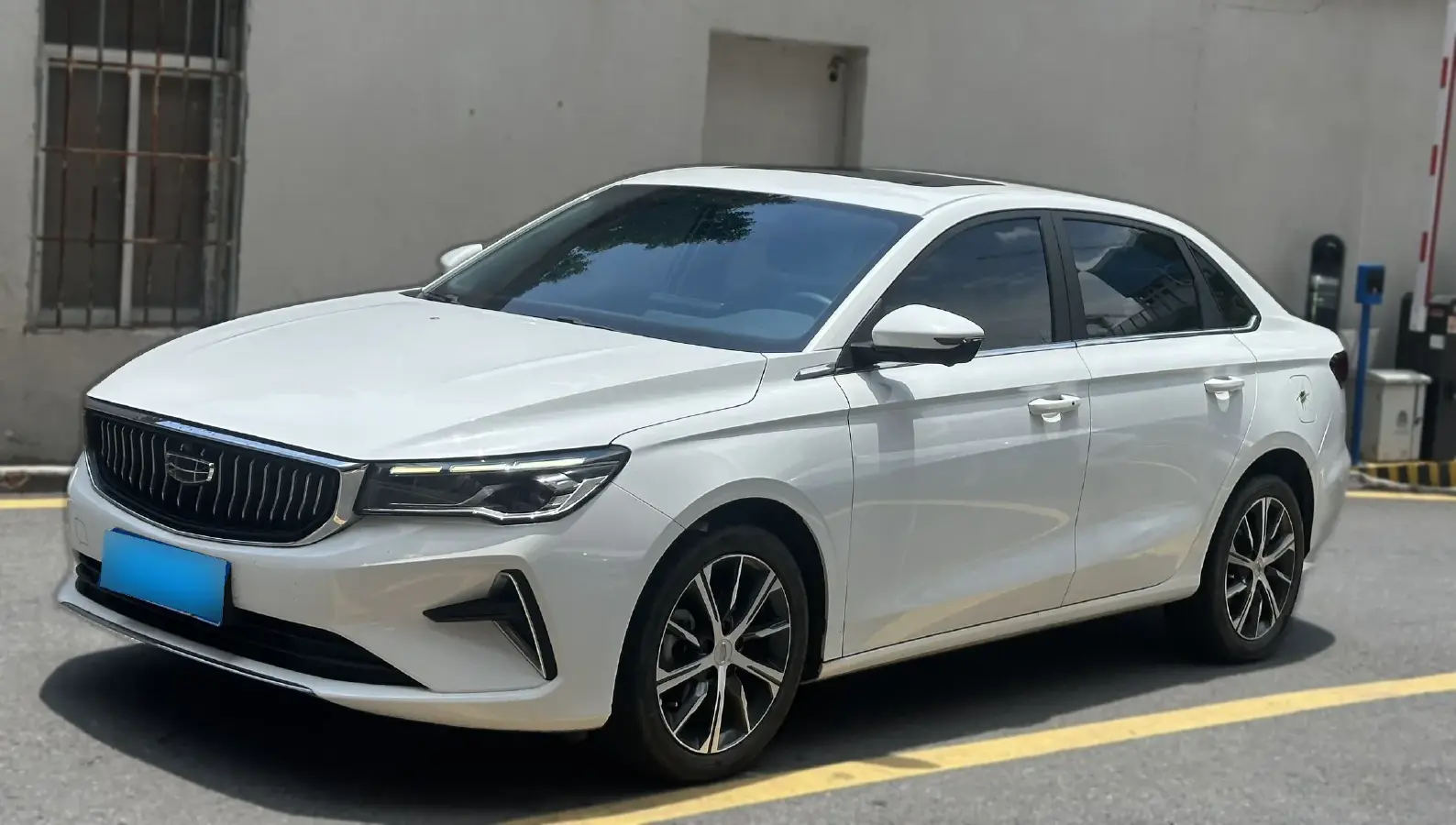 2022 Geely Emgrand L 1.4T 141HP L4 CVT