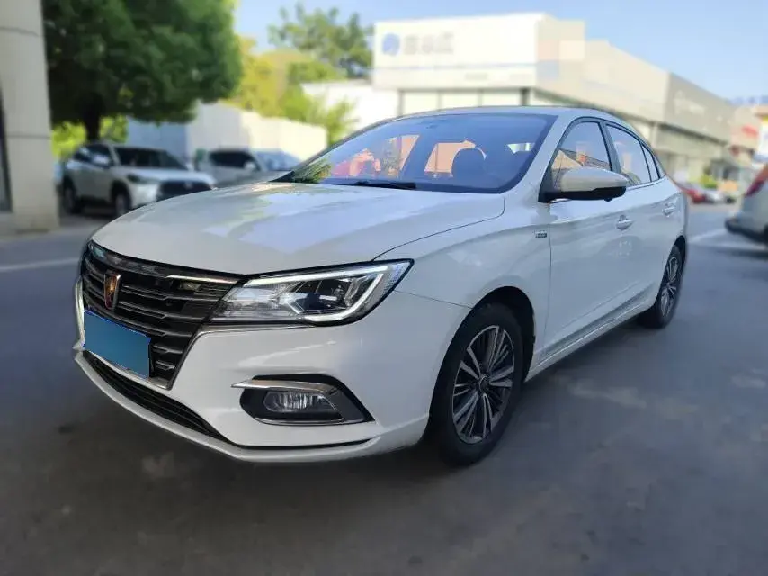 2019 Roewe i5 1.5L 120HP L4 CVT
