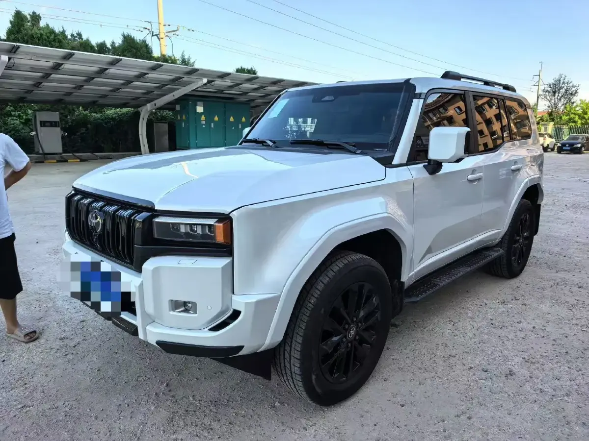 2025 Toyota Land Cruiser Prado 2.4T 282HP L4 8AT Hybrid 5.1KWH