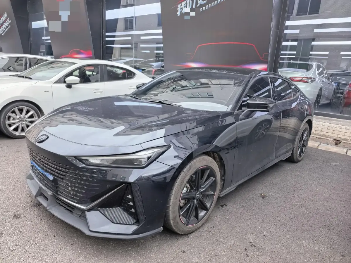 2022 ChangAn UNI-V 1.5T 188HP L4 7DCT