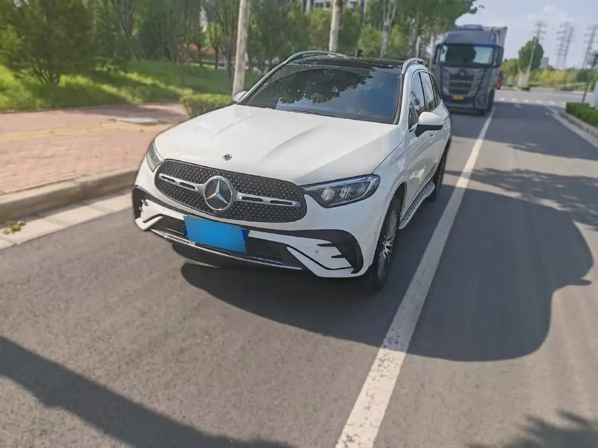 2023 Mercedes-Benz GLC Class 2.0T 258HP L4 9AT