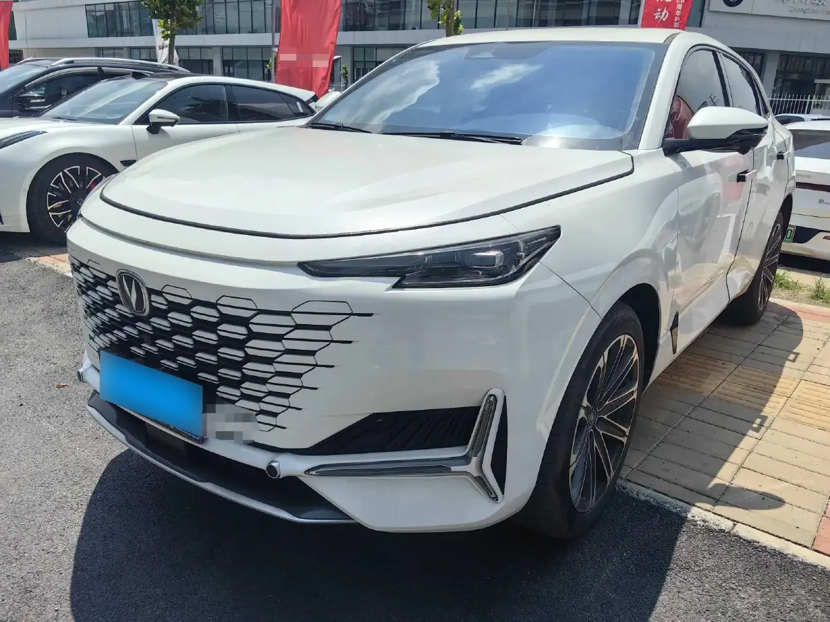 2021 ChangAn UNI-K 2.0T 233HP L4 8AT