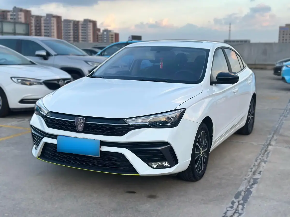 2021 Roewe i5 1.5L 120HP L4 CVT