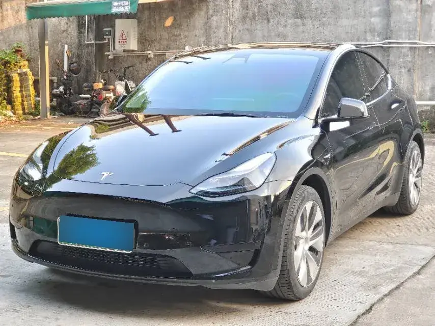 2022 Tesla Model Y BEV 60KWH
