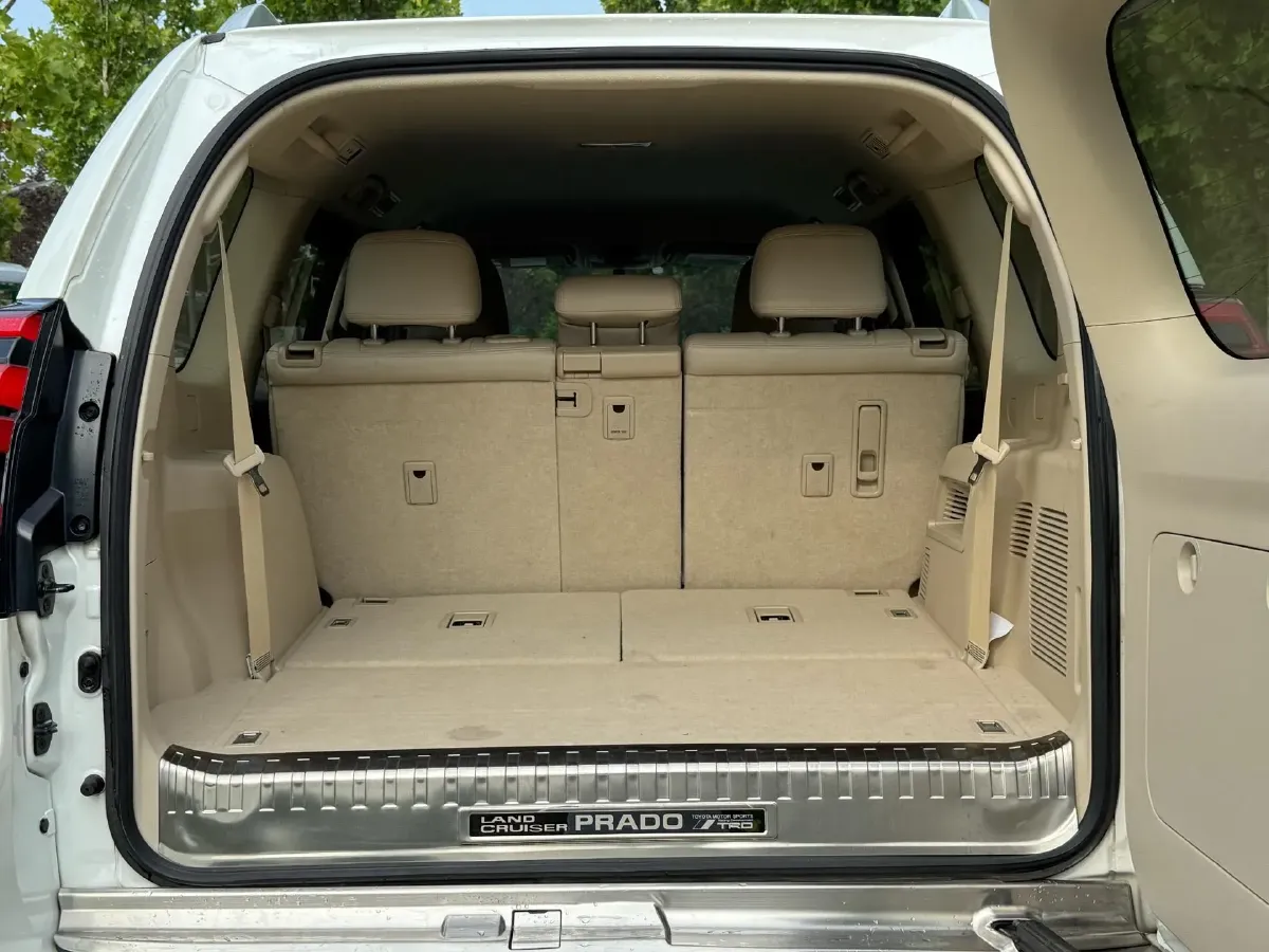 2020 Toyota Yaris 1.6T 261HP L3 6MT,autocango,china used car exporter,china ev exporter,chinese used car exporter,chinese used ev exporter