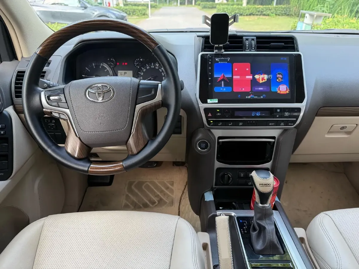 2020 Toyota Yaris 1.6T 261HP L3 6MT,autocango,china used car exporter,china ev exporter,chinese used car exporter,chinese used ev exporter