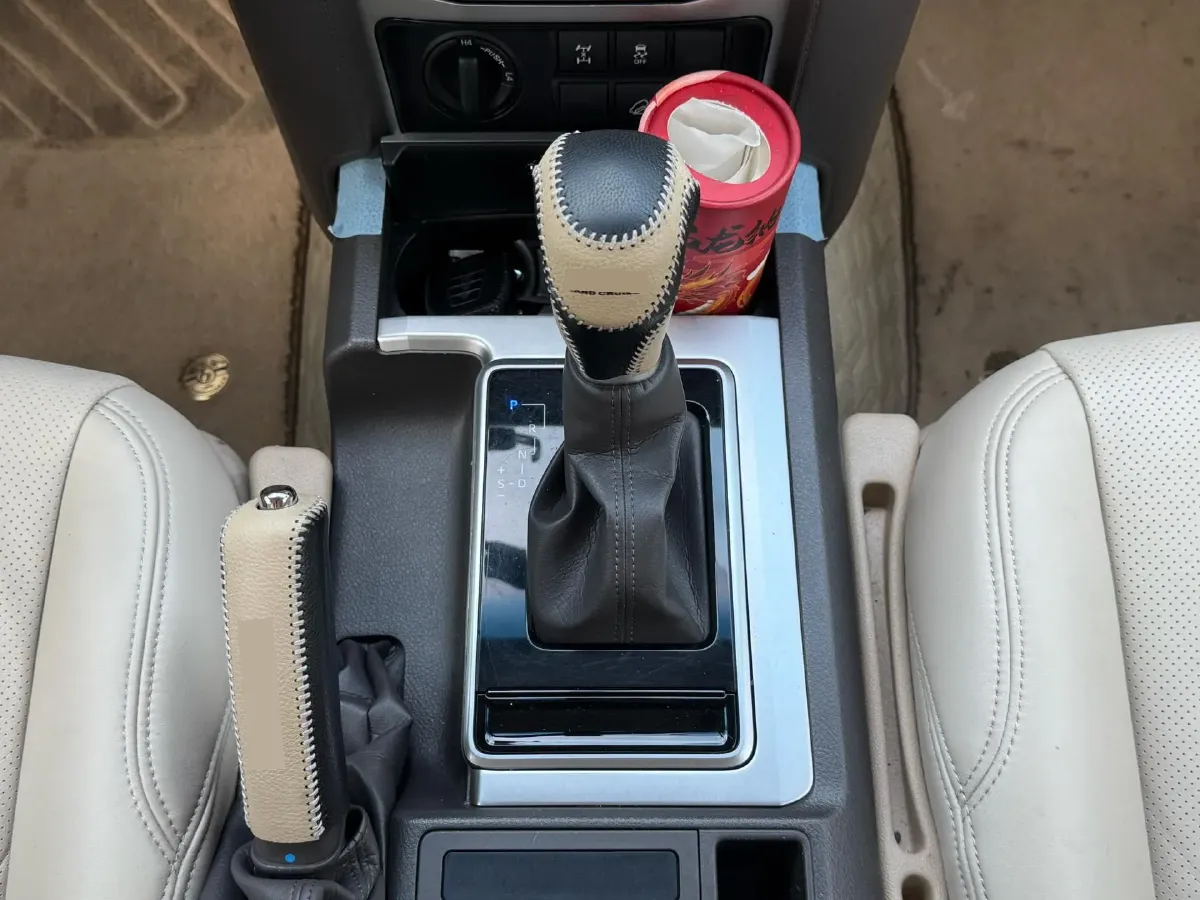 2020 Toyota Yaris 1.6T 261HP L3 6MT,autocango,china used car exporter,china ev exporter,chinese used car exporter,chinese used ev exporter