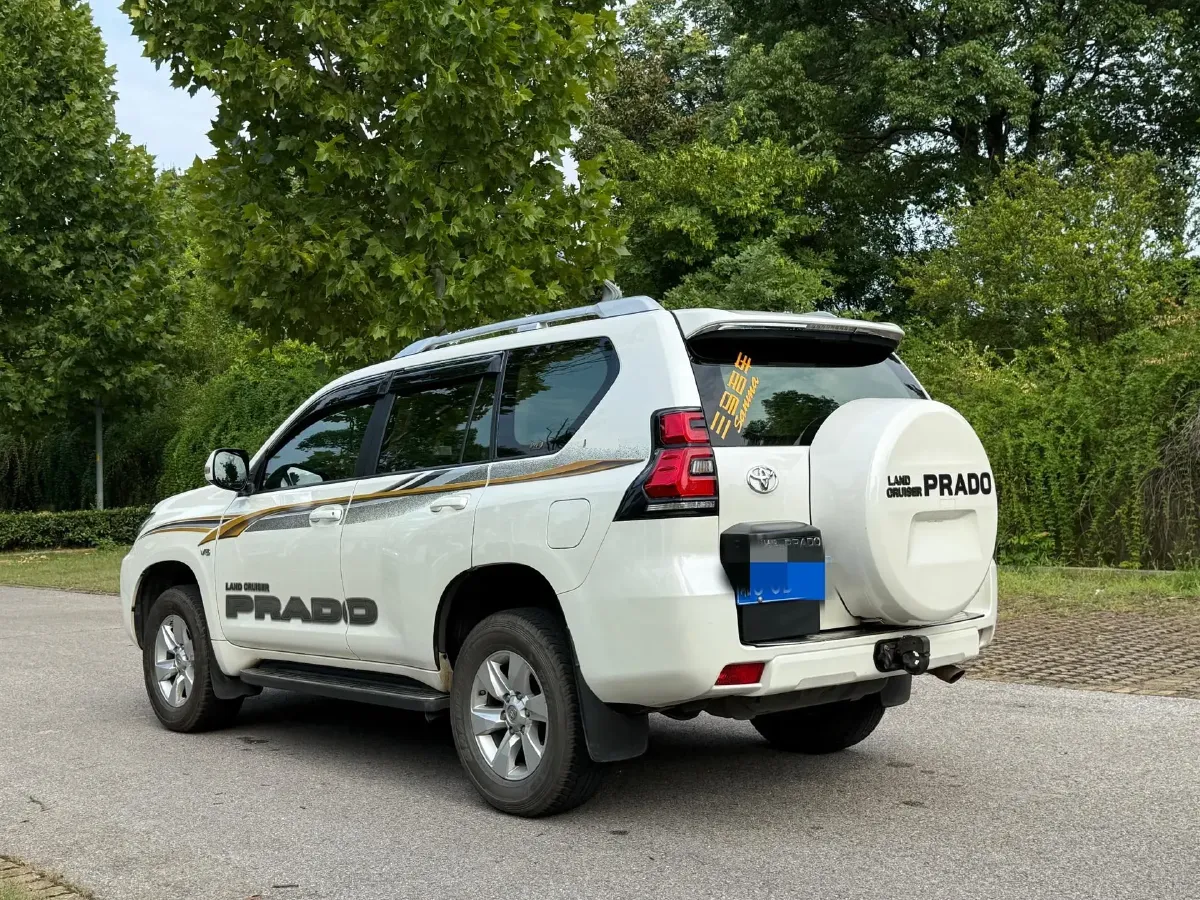 2020 Toyota Yaris 1.6T 261HP L3 6MT,autocango,china used car exporter,china ev exporter,chinese used car exporter,chinese used ev exporter