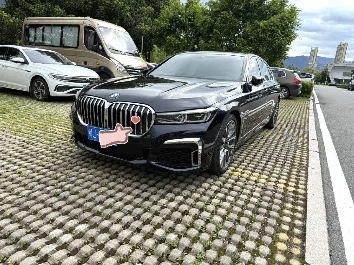 2019 BMW 7 Series 2.0T 265HP L4 8AT