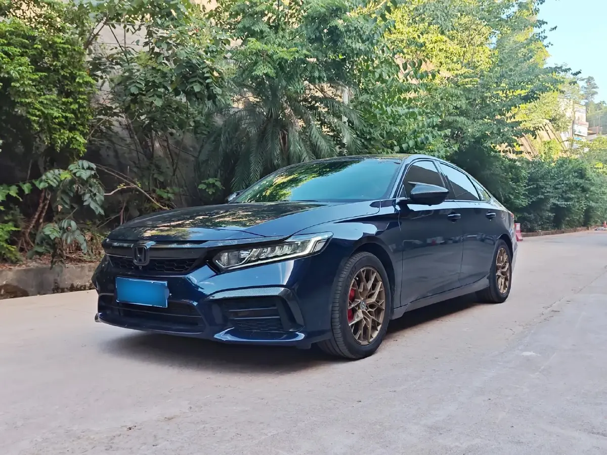 2019 Honda Inspire 1.5T 194HP L4 CVT