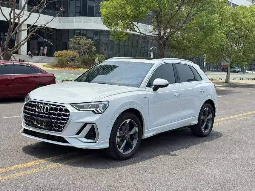 2024 Audi Q2L 1.5T 160HP L4 7DCT