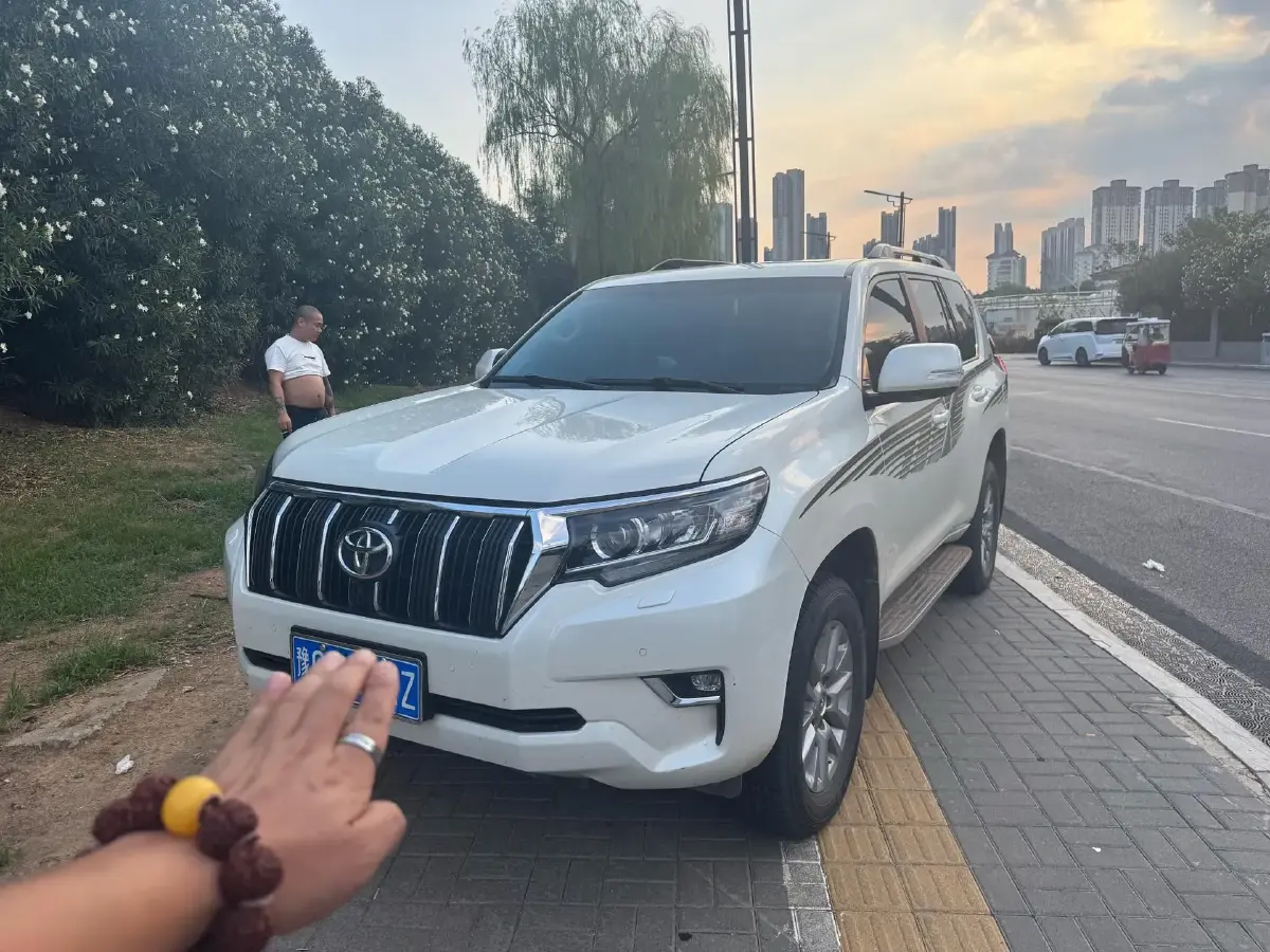 2018 Toyota Land Cruiser Prado 3.5L 280HP V6 6AT