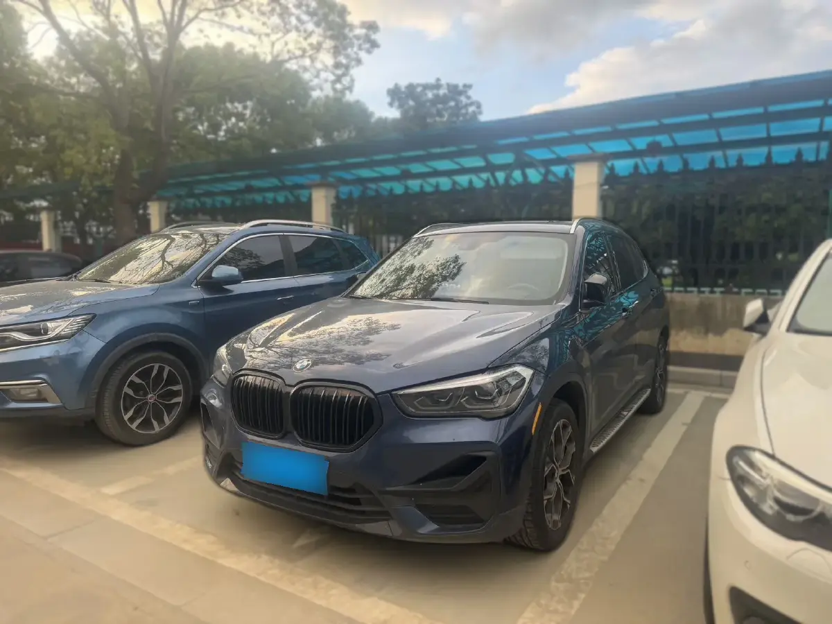 2021 BMW X1 2.0T 192HP L4 7DCT