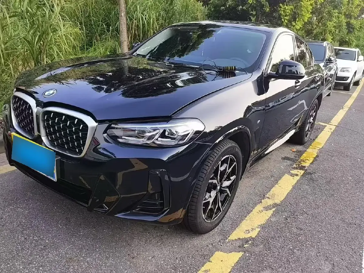 2022 BMW X4 2.0T 245HP L4 8AT