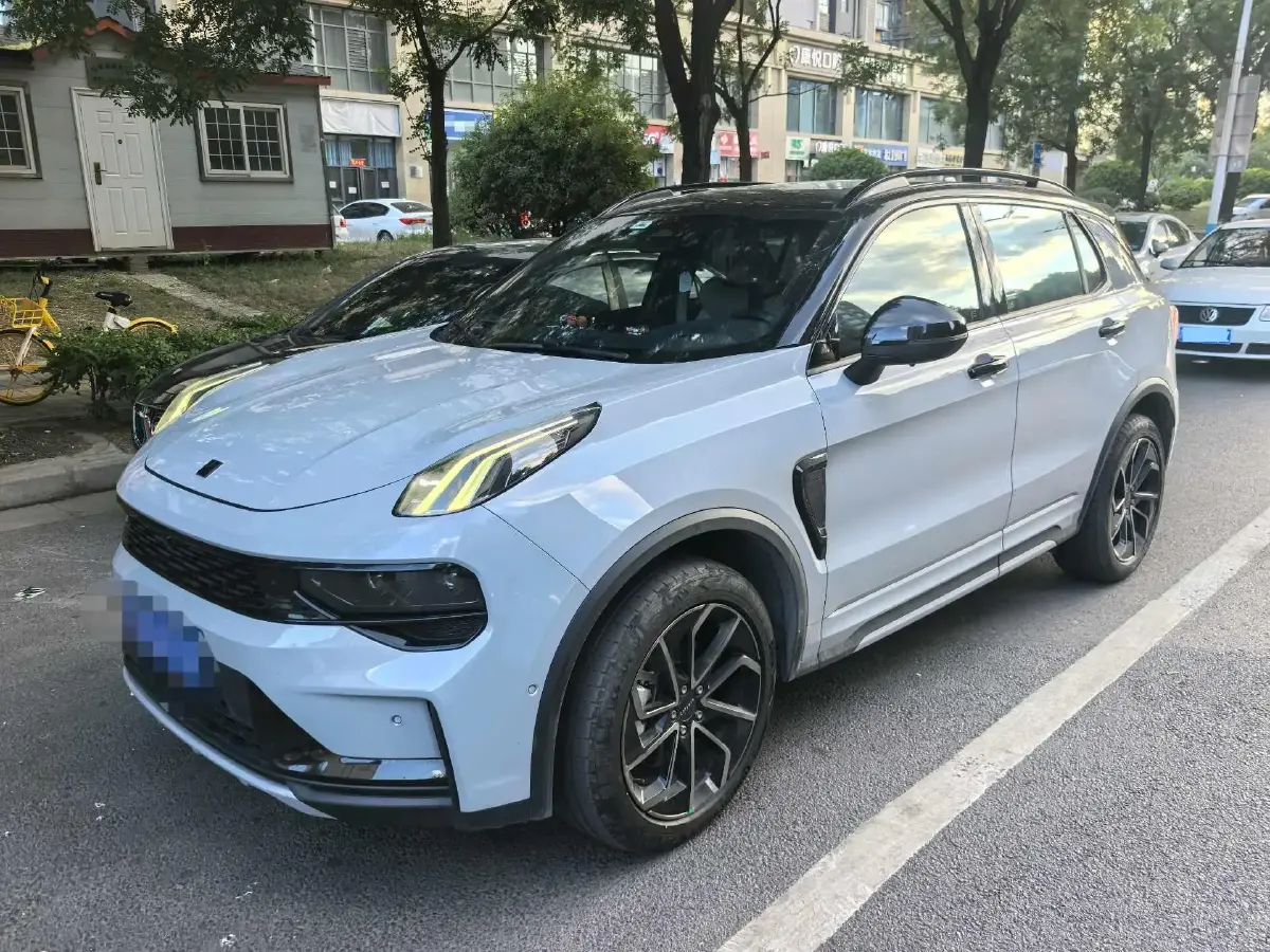2022 LYNK&CO 01 EM-P 1.5T 180HP L3 7DCT PHEV 17.7KWH