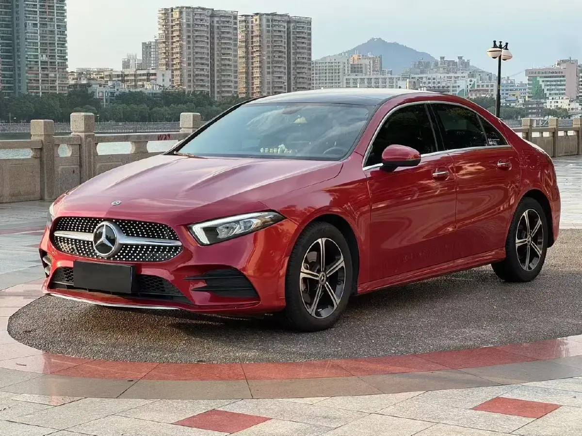 2022 Mercedes-Benz A Class 1.3T 163HP L4 7DCT