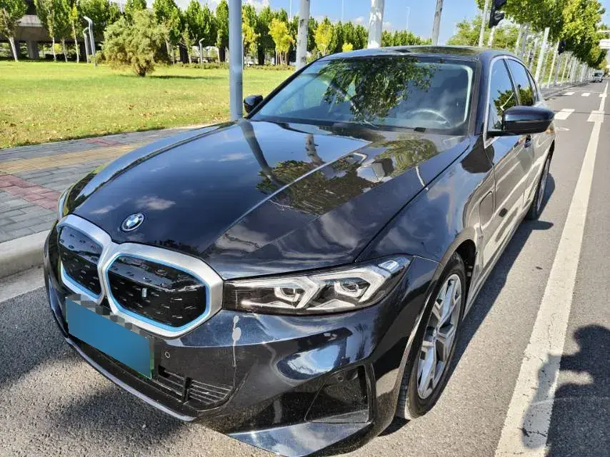 2022 BMW i3 BEV 70KWH